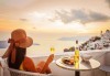 Романтични Септемврийски празници в Гърция! 3 нощувки със закуски на о. Санторини, 1 нощувка със закуска в Атина, транспорт и фериботни такси - thumb 1