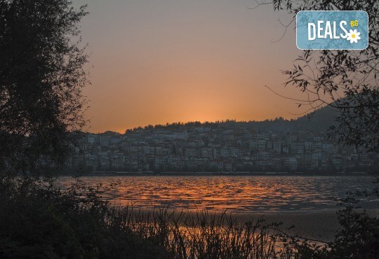 Екскурзия до Едеса, Костур, о. Свети Ахил и Кукуш! 1 нощувка със закуска в Tsiamis 3*, транспорт, пътни такси и екскурзовод - Снимка 3
