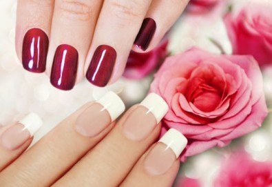 Класически или френски маникюр с лакове на O.P.I, печен топ лак за дълготраен блясък и издръжливост и 2 декорации в салон за красота Невени!