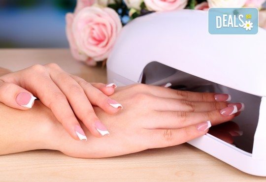 Дълготраен маникюр с гел лак Bluesky или Elora с включени две декорации по Ваш избор, направени с печат, рисунки или ваденки в салон Мотив - Снимка 3