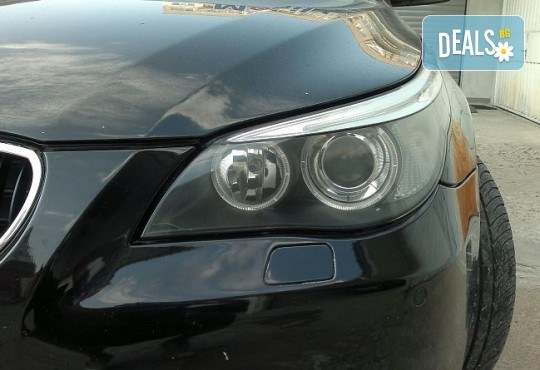 Трипластово професионално полиране и възстановяване на 2 бр. фарове с премахване на пожълтяванията и защитна вакса от Автомивка Миранди! - Снимка 4