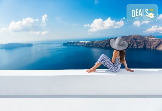 Екскурзия до о. Санторини, Гърция, с Дари Травел! 4 нощувки със закуски в хотел 3*, транспорт, панорамна обиколка и посещение на Ия - Снимка 3