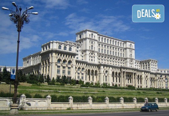 Екскурзия до Румъния, с посещение на Синая, Бран, Брашов и Букурещ: 2 нощувки със закуски в Palace Hotel 4* в Синая, водач и транспорт от Данна Холидейз! - Снимка 5