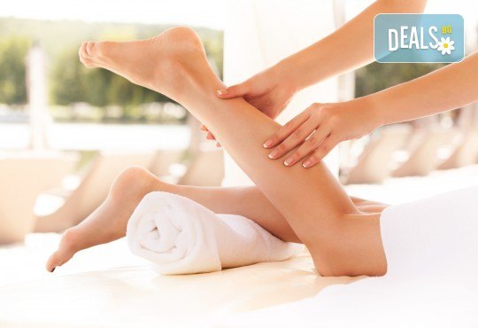 Масажът е злато! Релаксиращ SPA масаж на цяло тяло с масло със златни частици + зонотерапия в студио Massage and therapy Freerun! - Снимка 3