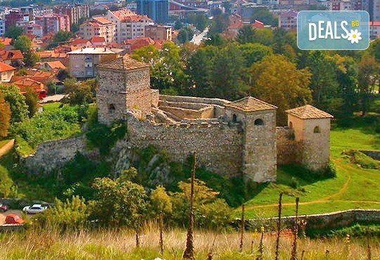 Еднодневна екскурзия до Пирот, Сърбия, през есента! Транспорт, екскурзовод и посещение на Суковския манастир - Снимка 4