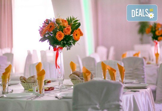 Посрещнете Нова Година 2018 в Лесковац в хотел Bavka 3*! 2 нощувки със закуски и вечеря, Празнична вечеря с музикална програма, транспорт - Снимка 8