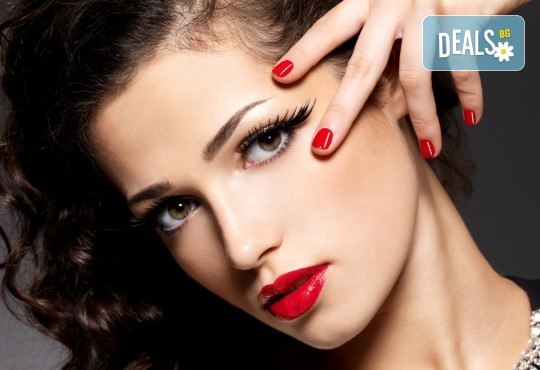 Дълготрайни цветове и безупречен стил! Маникюр с гел лак и сваляне на стар гел лак в A1 Beauty Salon - Снимка 2