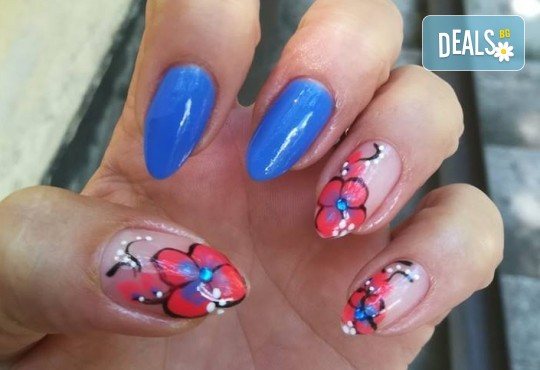 Дълготрайни цветове и безупречен стил! Маникюр с гел лак и сваляне на стар гел лак в Noni Style - Снимка 6
