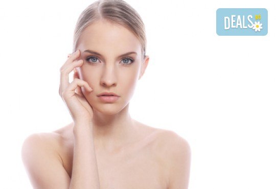 Перфектни с Miss Beauty: Дълбоко почистване на лице + пилинг и терапия с френската козметика Les Complexes Biotechniques - Снимка 3