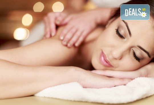 Силов спортен масаж на цяло тяло при професионален рехабилитатор в козметичен център DR.LAURANNE! - Снимка 2