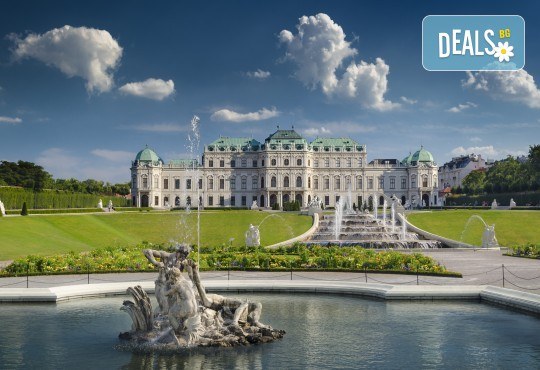 Самолетна уикенд екскурзия до аристократичната Виена! 3 нощувки със закуски, самолетен билет, летищни такси и водач от София Тур! - Снимка 4