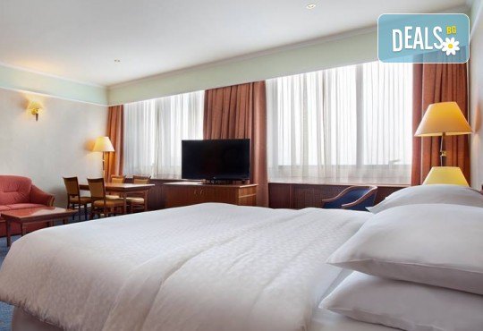 Нова Година 2018 в Загреб с Дари Травел! 3 нощувки със закуски в Hotel Panorama Zagreb 4*; транспорт, водач и богата програма - Снимка 7