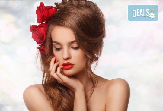 Поставяне на гел върху естествен нокът и оформяне на класически или френски маникюр в студио за красота Zarra Style, Студентски град - Снимка 2