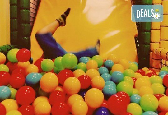 Парти за деца и възрастни! Наем на детски клуб Fun House за 2 часа, аниматор, украса, меню и подарък за рожденика - Снимка 8