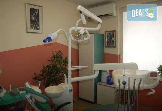 Професионална грижа за здрави зъби! Обстоен преглед, план на лечение, почистване на зъбен камък, полиране с Air Flow от МР Дент - Снимка 4