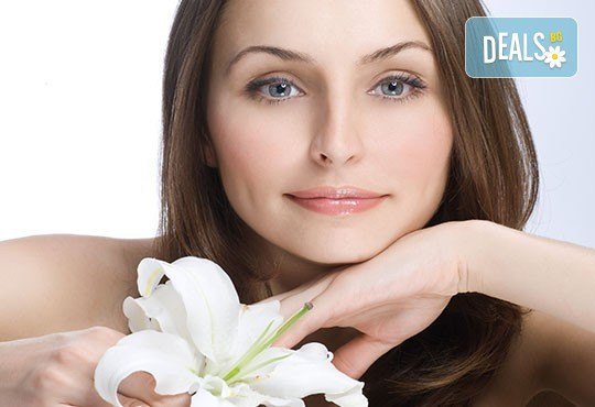 Дълбоко почистване на лице с ултразвукова шпатула и подхранваща ампула според типа кожа в студио за красота Шедьовър - Снимка 4