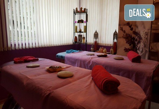 Луксозна грижа за Вашата кожа! Терапия Golden Gods, включваща 60- или 90-минутен масаж на цяло тяло и пилинг в Wellness Center Ganesha - Снимка 9