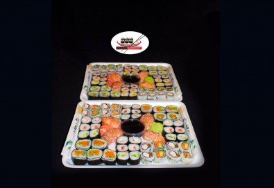 Екзотично и апетитно предложение! 108 суши хапки с филаделфия и розова херинга, пресни зеленчуци и хайвер, пушена сьомга и възможност за доставка от Sushi Market!