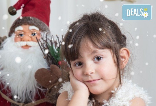 Професионална Коледна фотосесия в студио - индивидуална, детска или семейна, с до 100 обработени кадъра от Arsov Image! - Снимка 5