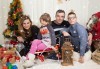 Професионална Коледна фотосесия в студио - индивидуална, детска или семейна, с до 100 обработени кадъра от Arsov Image! - thumb1 2