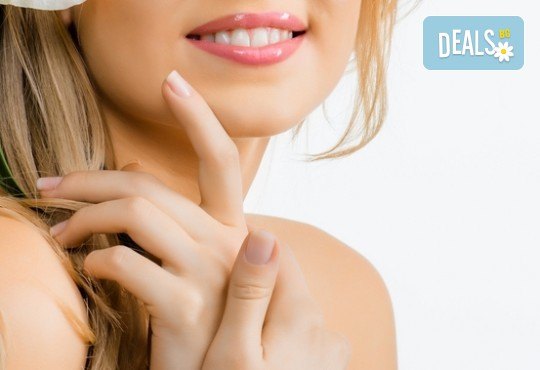 Нежна грижа в студените месеци! Парафинова терапия за ръце и 30% отстъпка от направата на маникюр в Салон Виктория! - Снимка 2