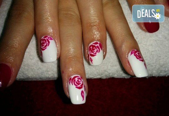 Дълготраен маникюр с гел лак BlueSky в цвят по избор и включено сваляне на стар гел лак в студио за красота Д&В, Студентски град! - Снимка 25