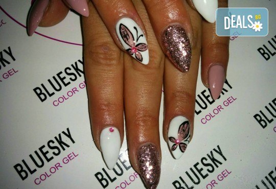 Дълготраен маникюр с гел лак BlueSky в цвят по избор и включено сваляне на стар гел лак в студио за красота Д&В, Студентски град! - Снимка 18