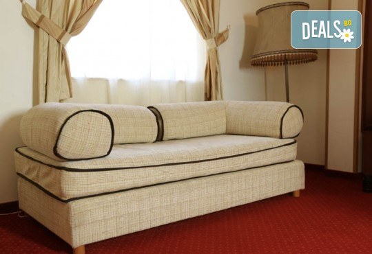 Нова Година 2018 в Охрид с Дари Травел! 3 нощувки, 3 закуски и 2 вечери, Новогодишна вечеря в Hotel Belvedere 4*, транспорт и програма в Скопие и Охрид - Снимка 4