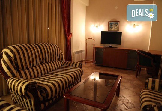 Нова Година 2018 в Охрид с Дари Травел! 3 нощувки, 3 закуски и 2 вечери, Новогодишна вечеря в Hotel Belvedere 4*, транспорт и програма в Скопие и Охрид - Снимка 5