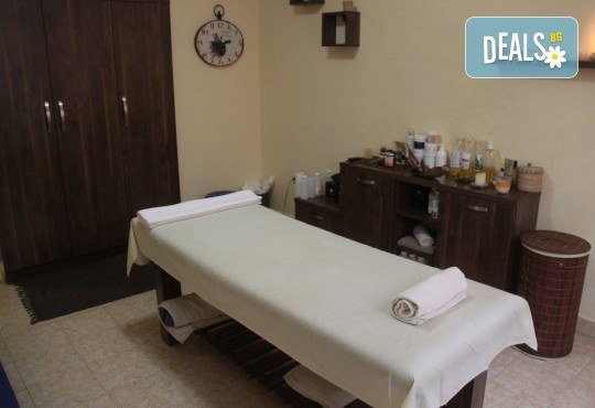Мануален антицелулитен масаж с френска био козметика Blue Marine на всички засегнати зони в Anima Beauty&Relax - Снимка 3