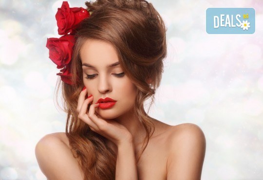 Заблестете в изящни цветове! Маникюр с гел лак Bluesky в салон за красота Теди! - Снимка 1