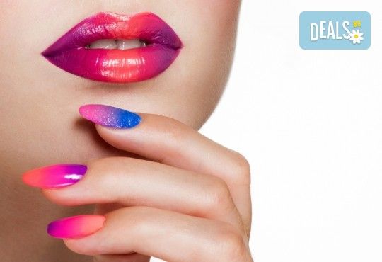 Маникюр с гел лак Blue Sky и богат избор от ефекти - котешко око, термо гел лакове и две авторски декорации + БОНУС: масаж на ръце от Beauty center D&M! - Снимка 3