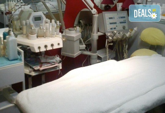 Кожа като коприна! Кола маска на цяло тяло или на зона по избор за мъже или жени в салон за красота Киприте - Снимка 5