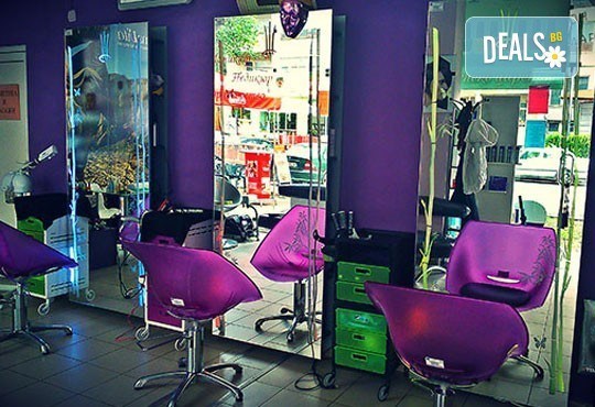 Професионално подстригване, масажно измиване и терапия според типа коса по избор, ултразвук и подсушаване от Женско царство! - Снимка 7