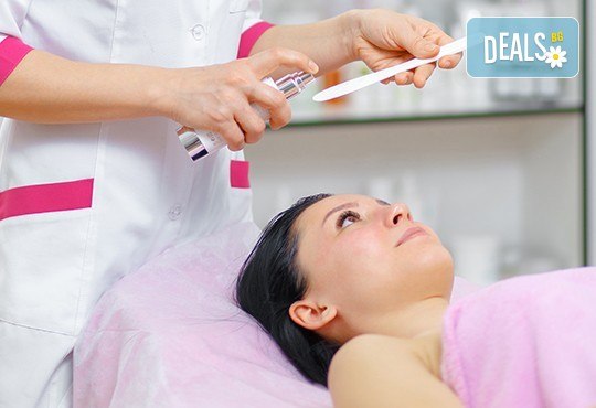 Почистване на лице с ултразвукова шпатула, вкарване на серум с ултразвук, нанасяне на маска с или без кислородна терапия по избор в Женско царство - Студентски град! - Снимка 2