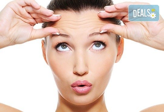 Диамантено микродермабразио и RF на околоочен контур и чело в салон за красота Женско царство - Център /Хасиенда/! - Снимка 2