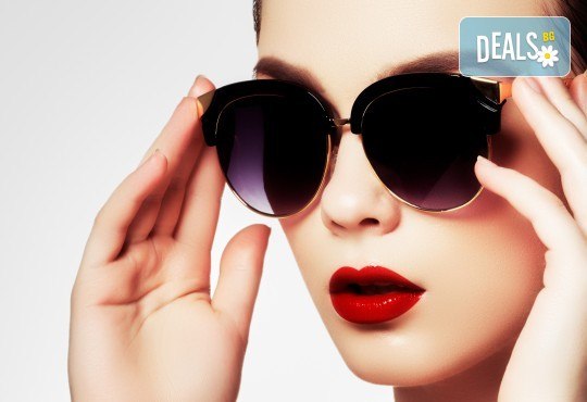 Сексапилни устни или изглаждане на бръчки с американски хиалуронов филър и ултразвук в салон за красота Женско царство - Център /Хасиенда/! - Снимка 1