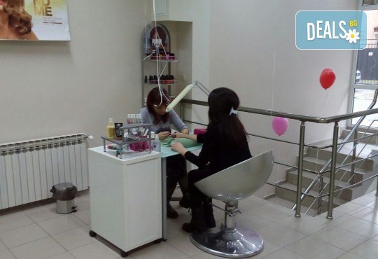 За красива и здрава коса - скенер диагностика и препоръчване на терапия в Женско царство! - Снимка 4