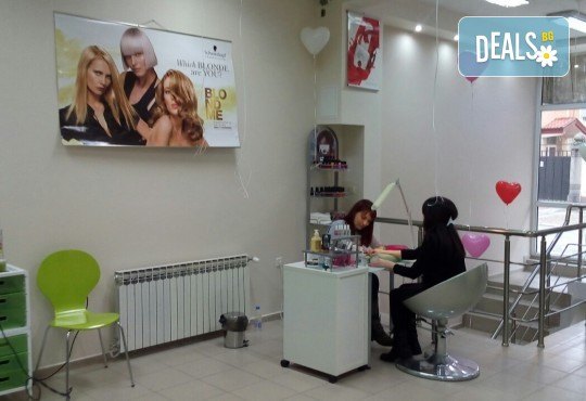 За красива и здрава коса - скенер диагностика и препоръчване на терапия в Женско царство! - Снимка 5