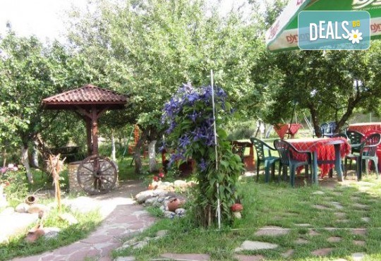 Романтика в Рила! Една или две нощувки със закуски за двама в Искърското ханче близо до яз. Искър! - Снимка 1