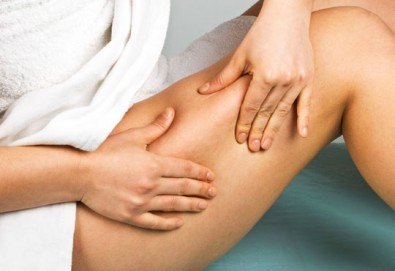 В перфектна форма! Направете 1 или 3 процедури антицелулитен масаж на ТРИ зони, 45 минути в Chocolate Studio