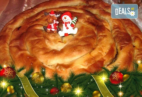 Нова празнична оферта! Домашна вързана баница с късмети, тиквеник с орехи, погача с орнаменти и паричка или малка питка с паричка от Работилница Рави! - Снимка 1