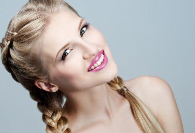 Подстригване, масажно измиване, кератинова или арганова терапия по избор и оформяне със сешоар или плитка в салон Bella Style!