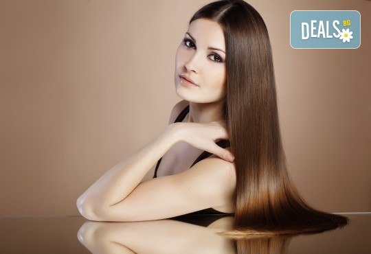 Полиране на коса - премахване на цъфтежите, без отнемане на дължината, интензивна хидратираща терапия и прав сешоар във фризьорски салон Даяна! - Снимка 3