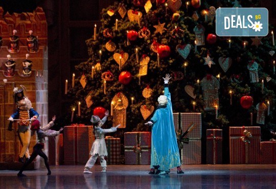 Ексклузивно в Кино Арена! Вълшебния балет Лешникотрошачката на сцената на Ковънт Гардън, на 28, 30 и 01.01. в киносалоните в София! - Снимка 3