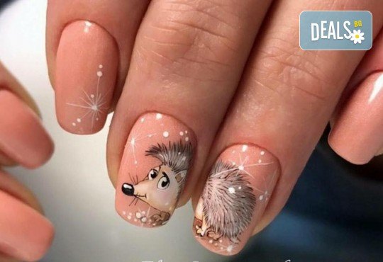 Красиви ръце! Дълготраен маникюр с гел лак Le Vole и 2 декорации в Студио за маникюр Vess Nails - Снимка 3