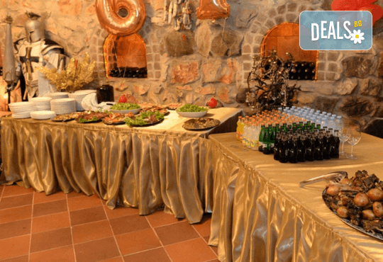 Нова година в замъка Влюбен във вятъра в Равадиново - Новогодишна празнична вечеря, програма с DJ и подарък: сувенир от замъка! - Снимка 2