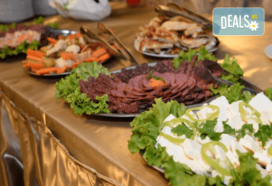 Нова година в замъка Влюбен във вятъра в Равадиново - Новогодишна празнична вечеря, програма с DJ и подарък: сувенир от замъка! - Снимка 4