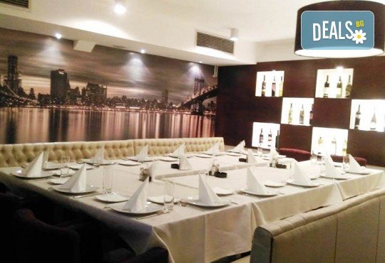 Last minute! Нова година в Ниш, Сърбия! 2 нощувки със закуски в хотел 3*, 2 празнични вечери в J.M.-IMPER с жива музика и напитки без ограничение - Снимка 4