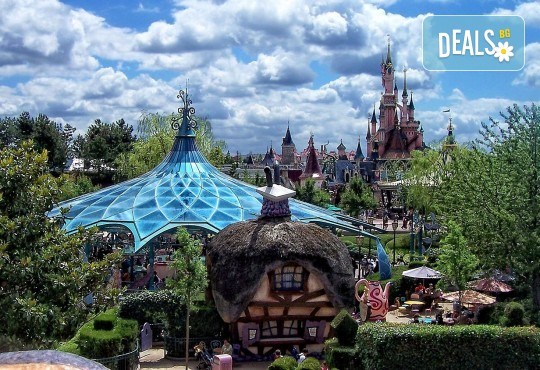 В Дисниленд и Париж за 1 юни - мечта за малки и големи! 4 нощувки със закуски в хотел 2* или 3*, самолетен билет, летищни такси и трансфери, водач - Снимка 6